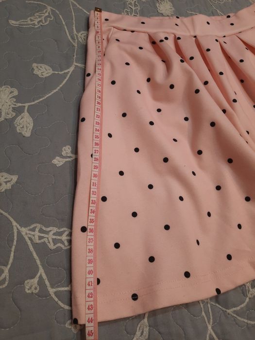 Fusta cu buline și buzunare