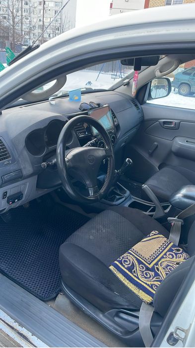 Тойота хайлюкс сатылады