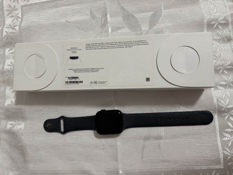 Продам apple Watch 8 45mm