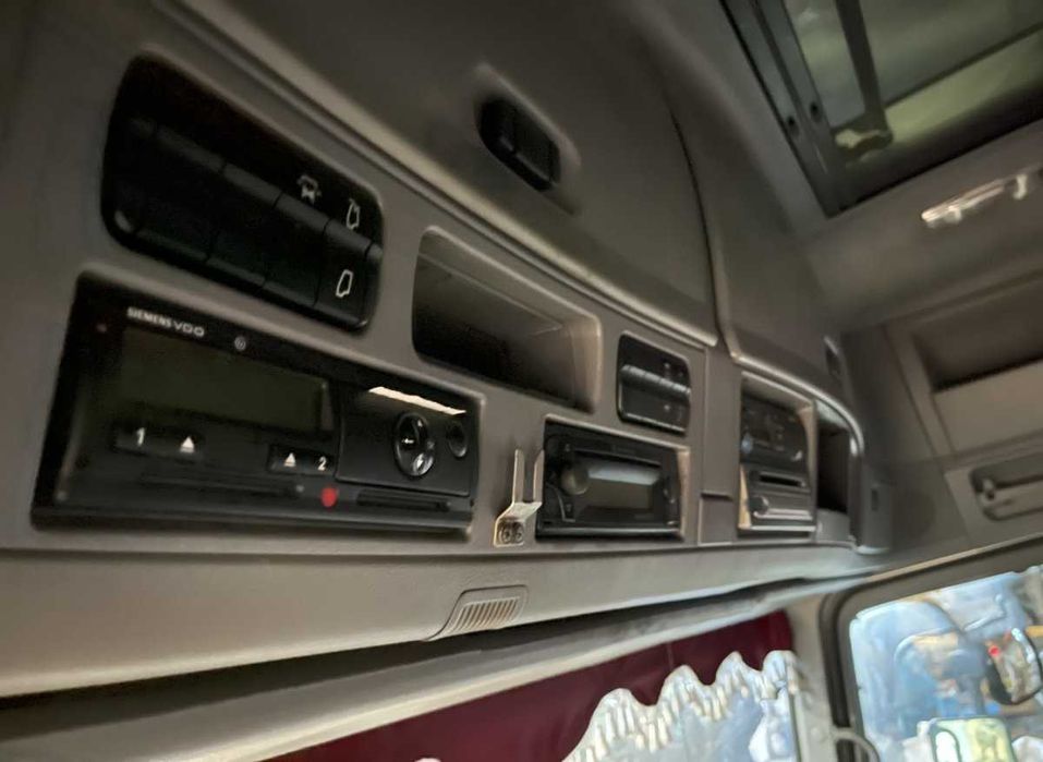 Dezmembrez camion MERCEDES-BENZ Actros, Axor MP1, MP2, MP3