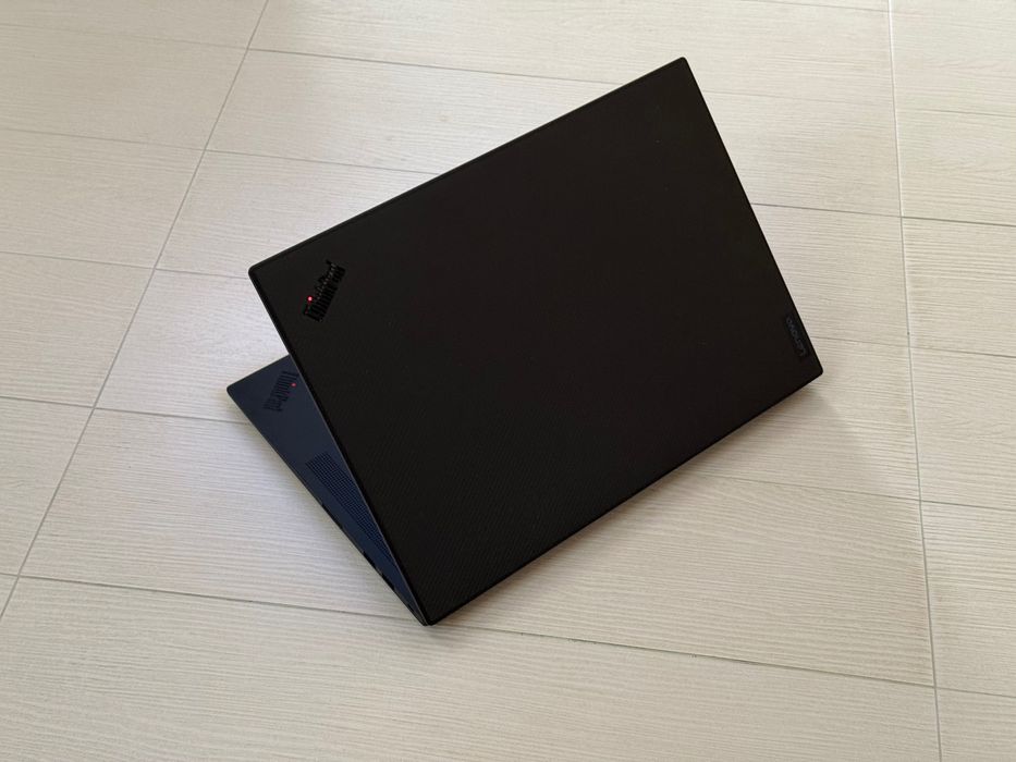 16’ 2.5K 165Hz Core i7-12800H  Lenovo Thinkpad P1 Gen 5  RTX A2000 8GB  32B DDR5  512GB SSD