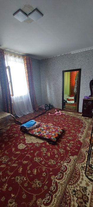 Ахунбабаевский массив за канал 2 хонали уй  сотилади