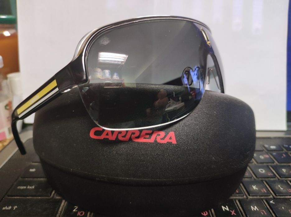 Продавам очила Карера
