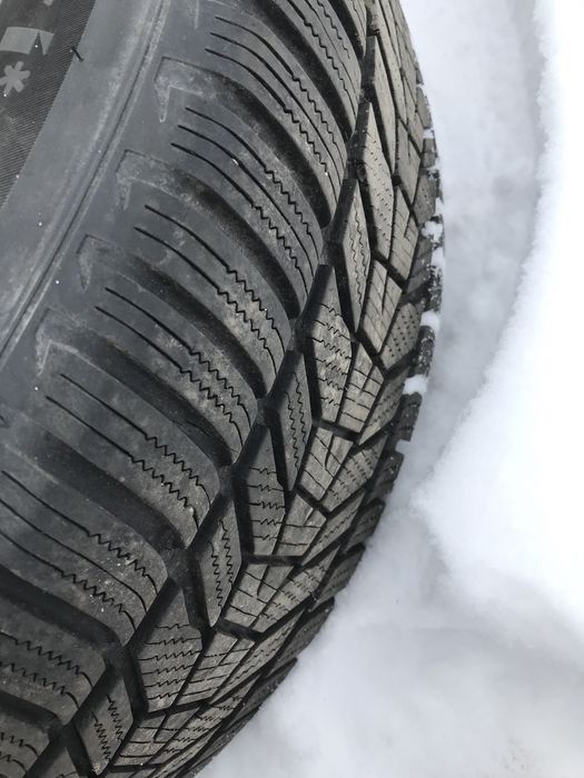 Алуминиеви джанти за джип Мерцедес X,с зимни гуми 255/65R17