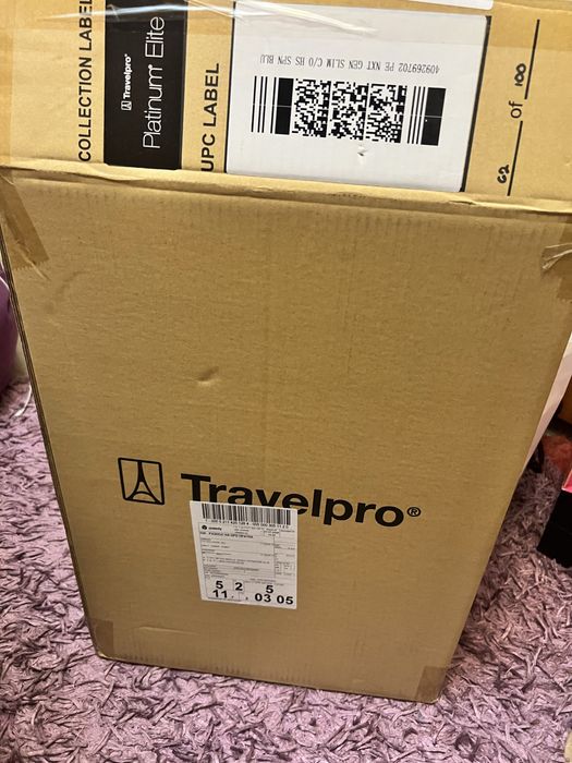 Чисто нов луксозен куфар Travelpro Platinum® Elite Slim Cabin Hardshell Spinner V2