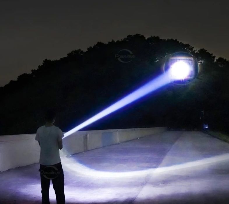 Очень мощный электрофонарь-повербанк