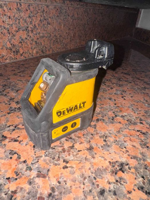 laser dewalt 2 linii