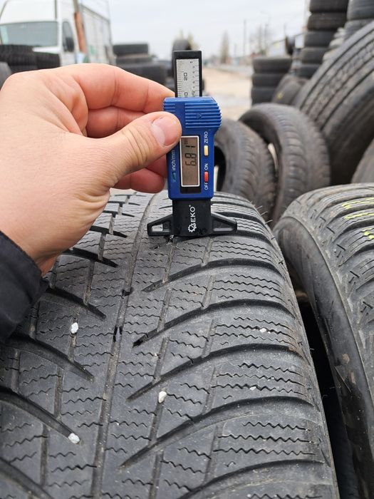 Anvelope de iarna 215-65r17 Bridgestone