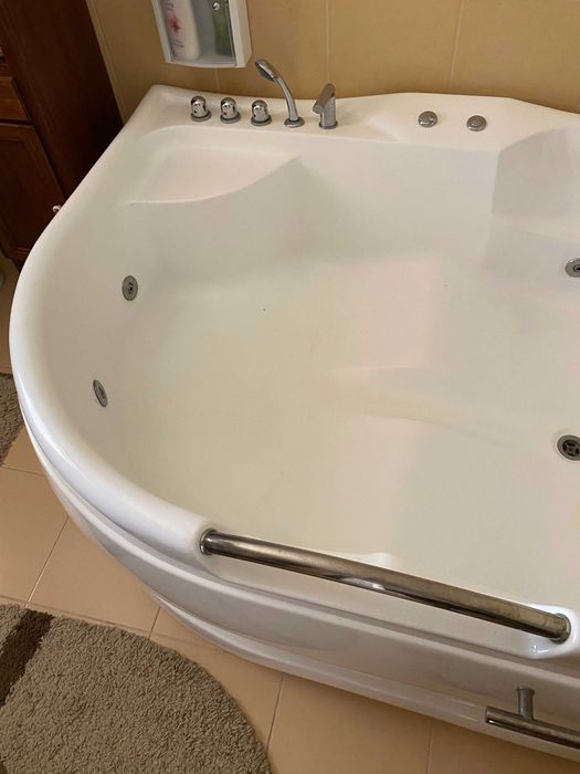 Cada hidromasaj WELLIS, doua locuri, impecabila!