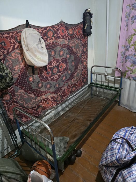 Железная кровать