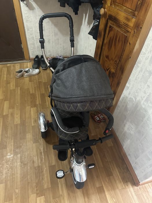 Трёхколесный велосипед коляска