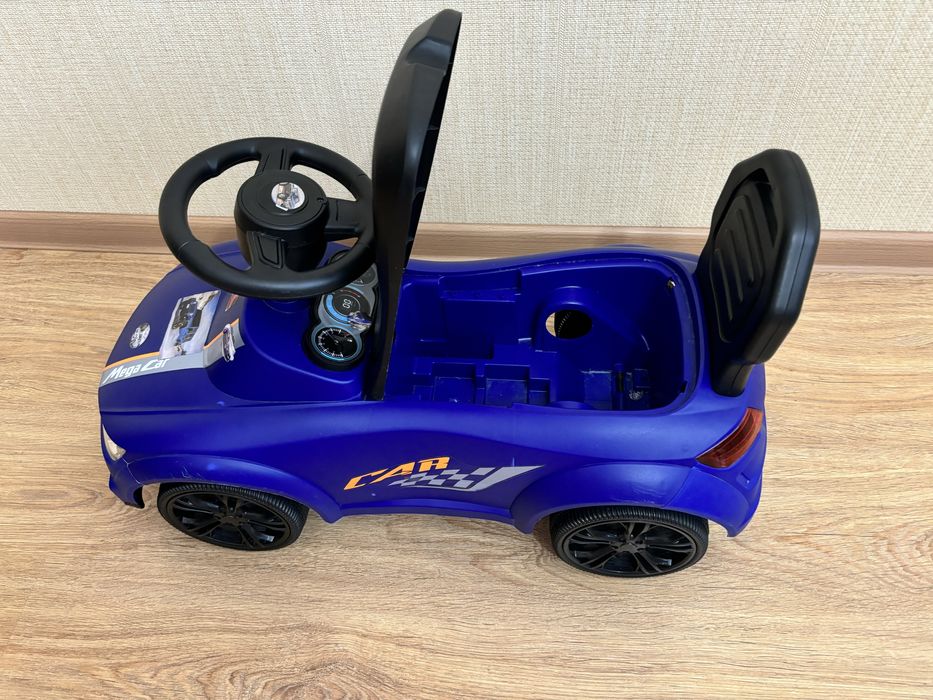 Детская машинка.