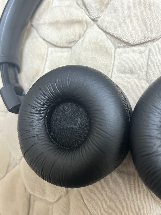 Продам наушники JBL tune 510bt