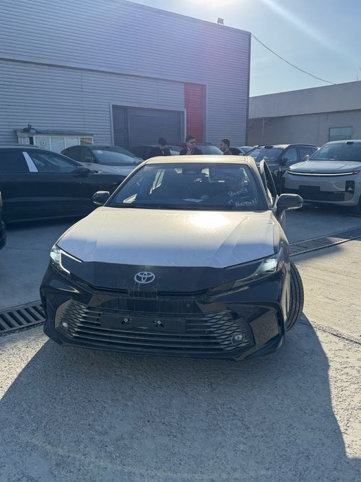 Toyota Camry Japan 2025