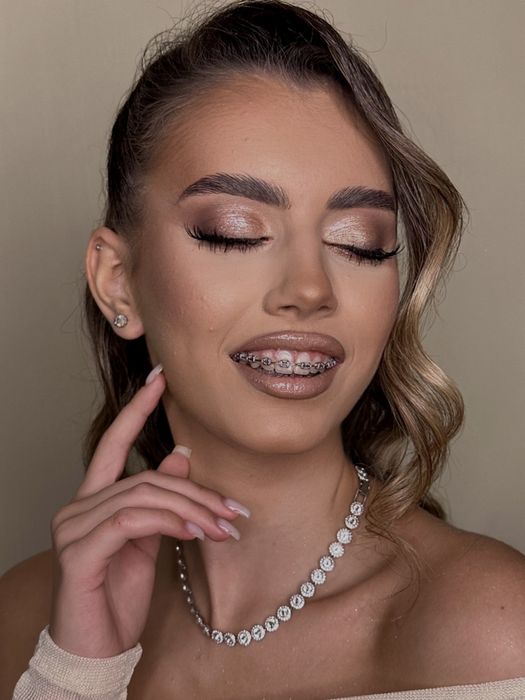 Servicii de makeup profesional in București,pentru orice eveniment.