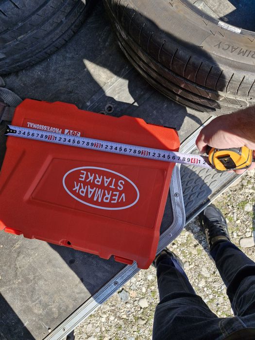 Куфари за инструменти чисто нови