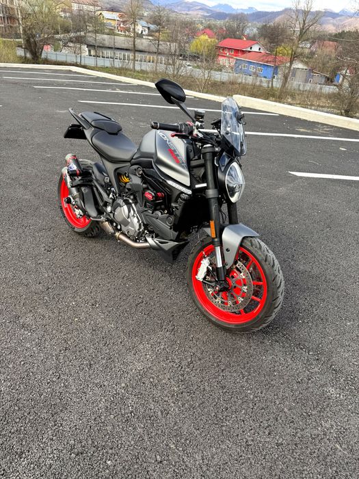 Ducati Monster 937 Plus