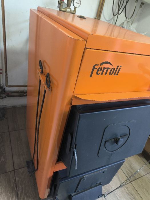 Centrală pe lemn solid Ferroli FSB PRO