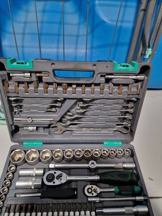 Продам набор инструментов