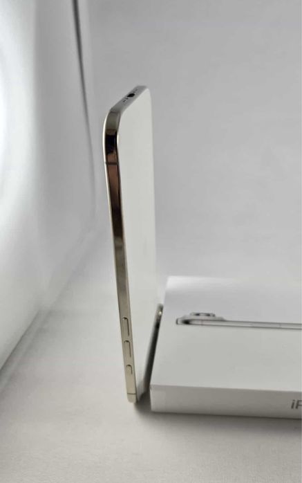 iPhone 17 Air • GOLD • NOu • 256 GB • 100% Bateria • Garantie