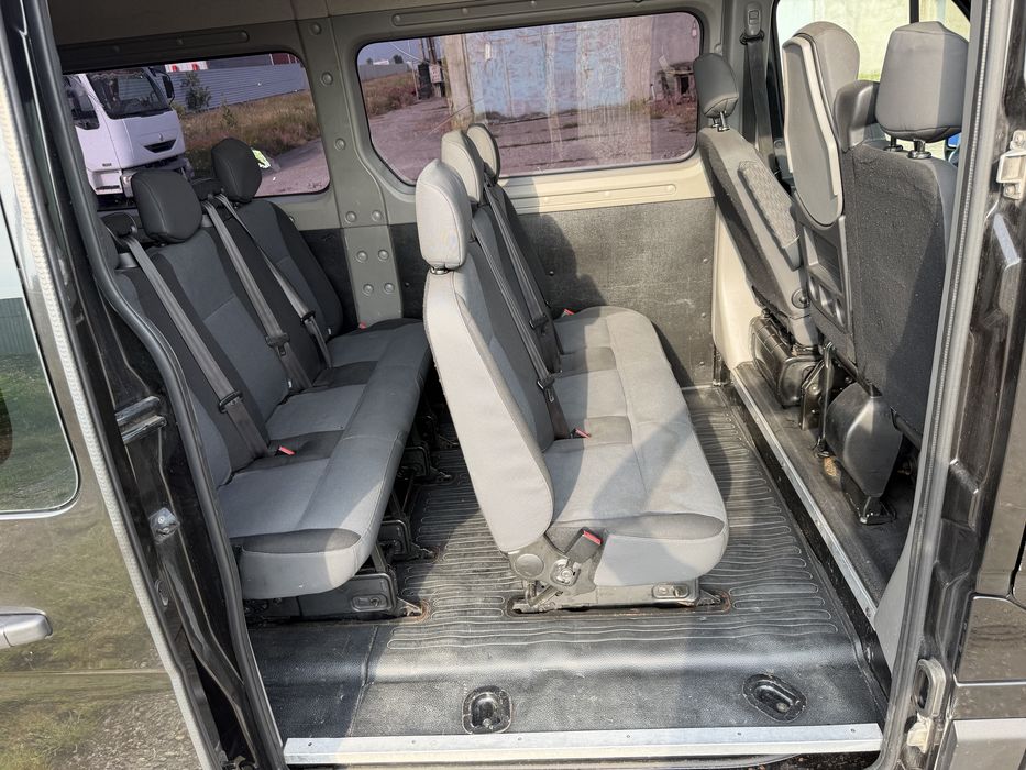 De vanzare Renault Master 8+1 locuri