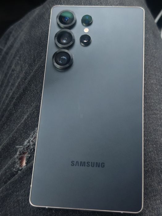 Samsung S25 ultra impecabil