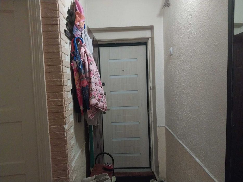 Продается 1-комнатная квартира, переделанная в 2-х.