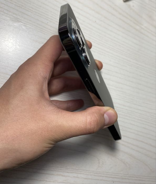 Продается iPhone 13 pro