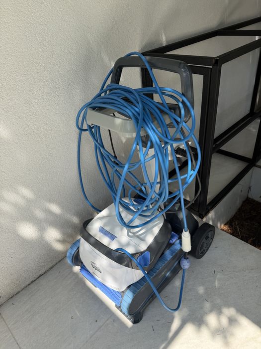 Robot Piscina Dolphin 300i