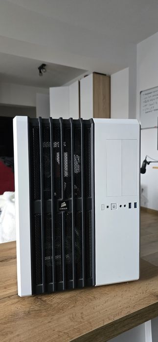 Carcasă Corsair Carbide 540 + 3 ventilatoare