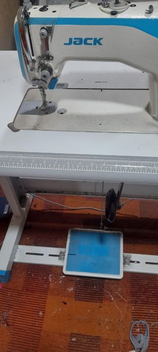 Тикув мошинкаси сотилади