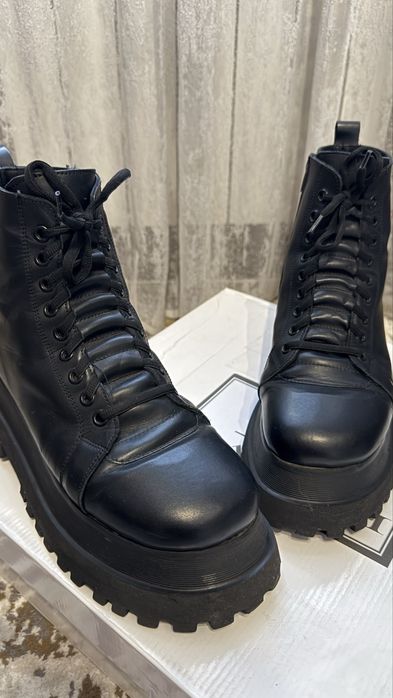 Продам зимние ботинки!