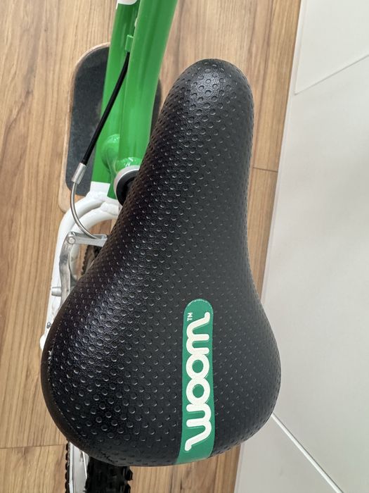 Bicicletă echilibru Woom 1 Plus, roți 14”, verde/alb