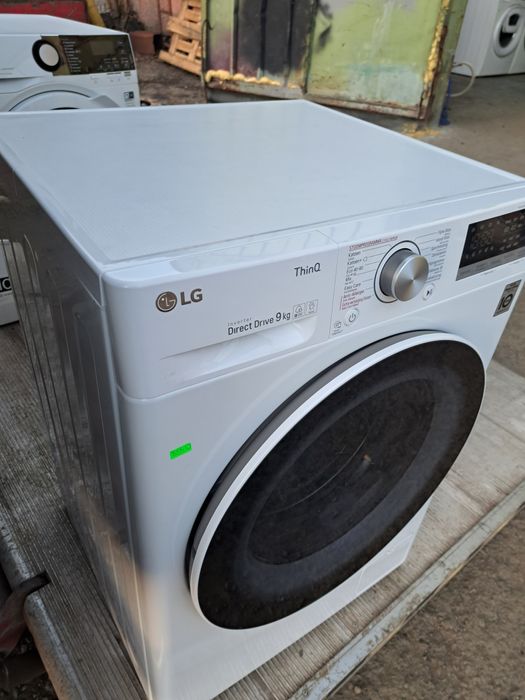 Нова инверторна пералня LG 9 кг