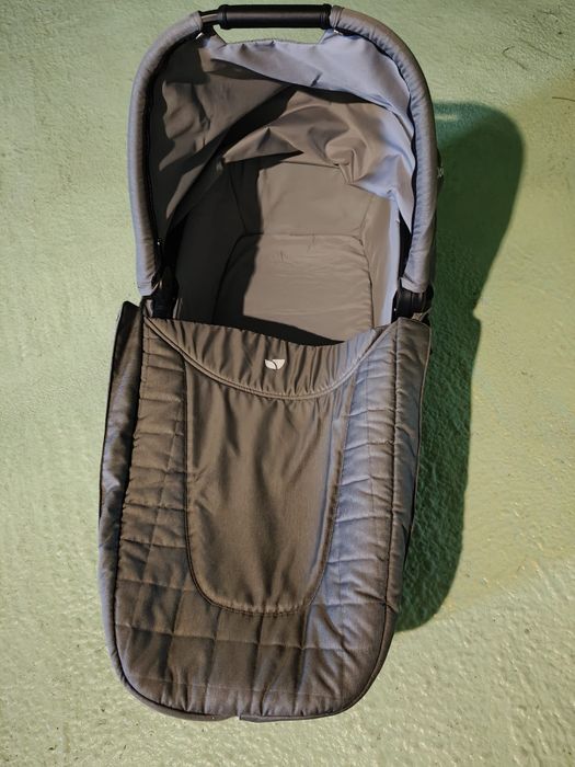 Vând cărucior Jole 3 in 1