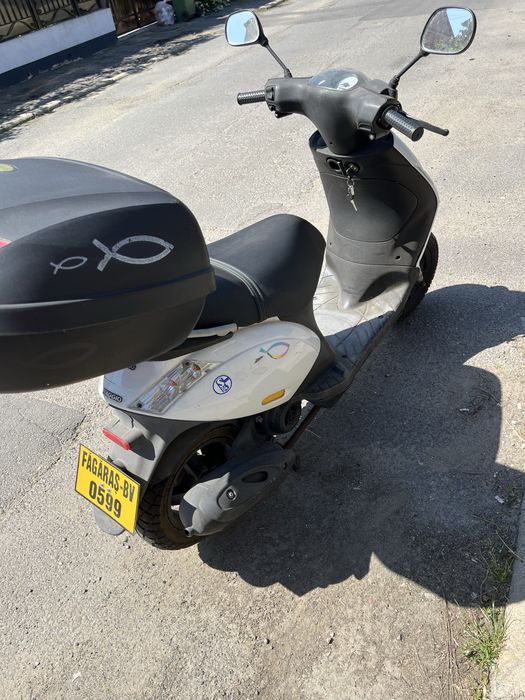 Scuter Piagio zip