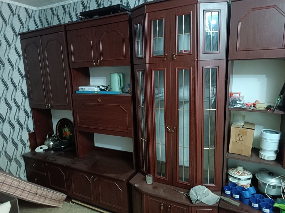 Продам стенку 5секций