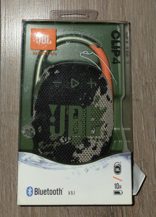 Продам колонку JBL Clip 4