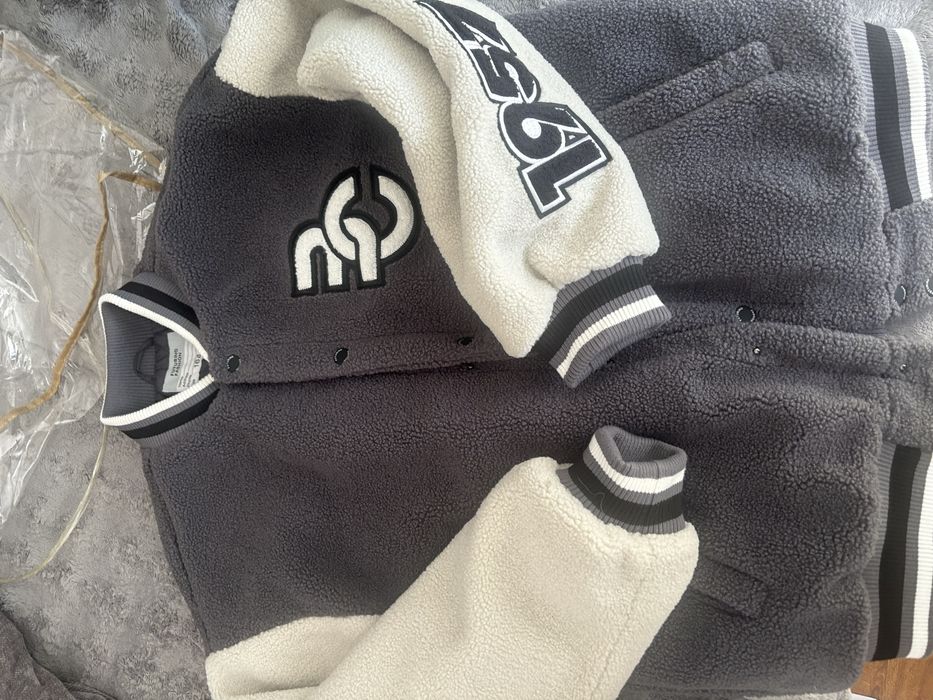 Куртка детская  новая