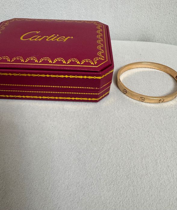 Cartier-Чисто нова автентична дамска гривна със златно покритие