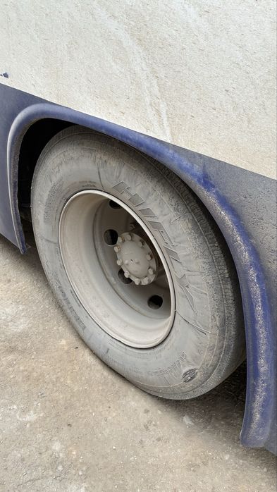 Автобус транспорт