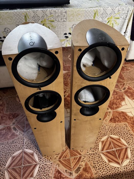 Boxe Kef iq5 incinte