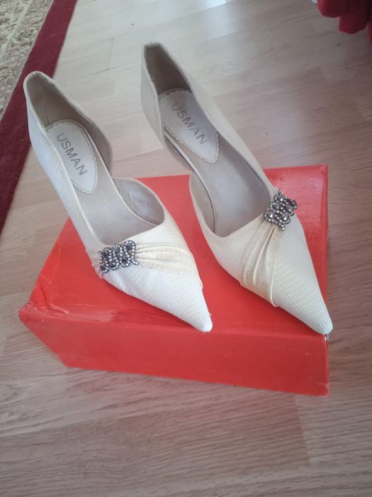 Продается Туфли разные