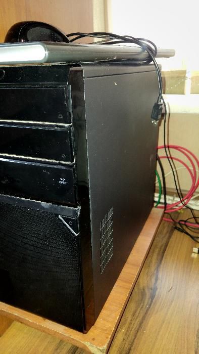 Настолен Компютър Купуван от Plesio