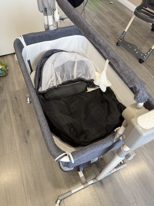 Продам детский манеж-кроватку Ining Baby