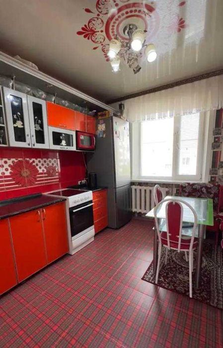 Продается 4-комнатная квартира