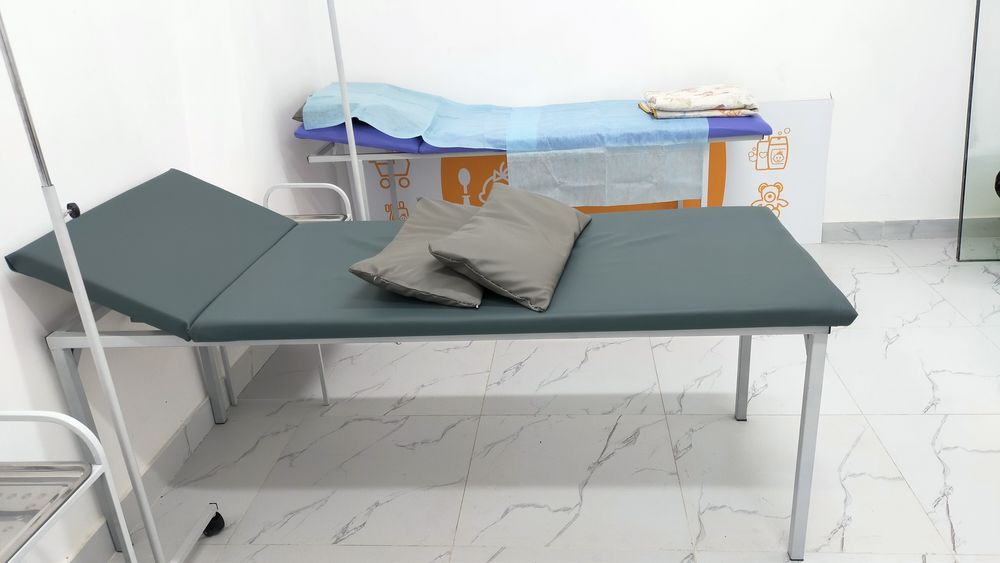 Кушетка медицинская