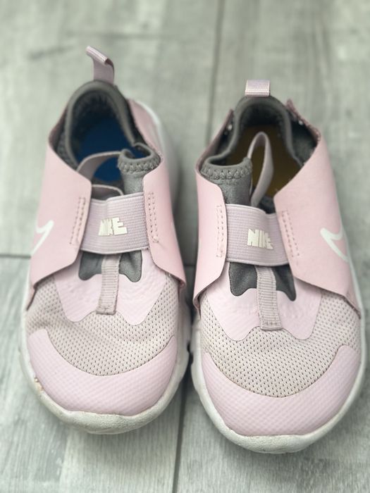 Лот маратонки nike 25 и 26 номер и боти H&M номер 25