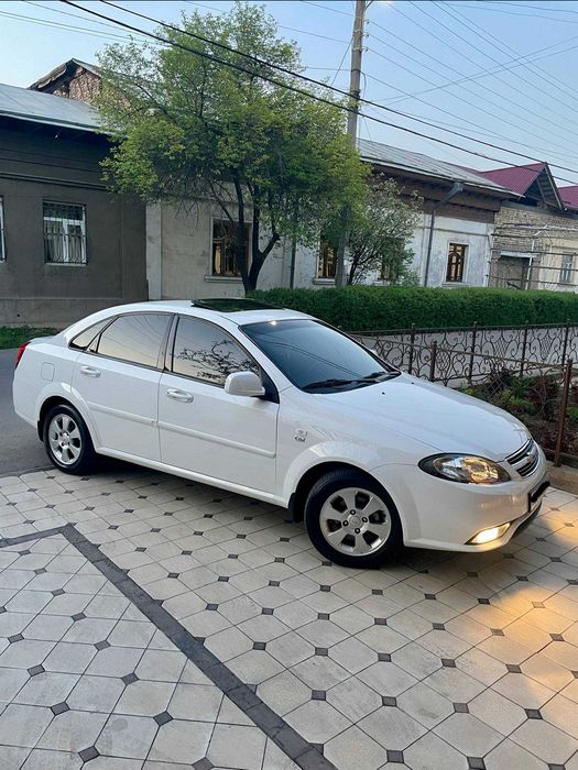 Автомобиль Gentra 2021 года