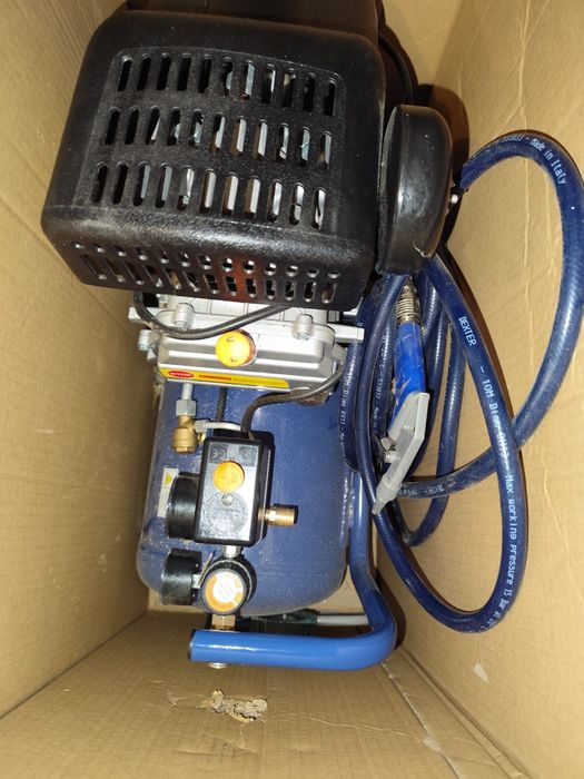 Vând compresor dexter